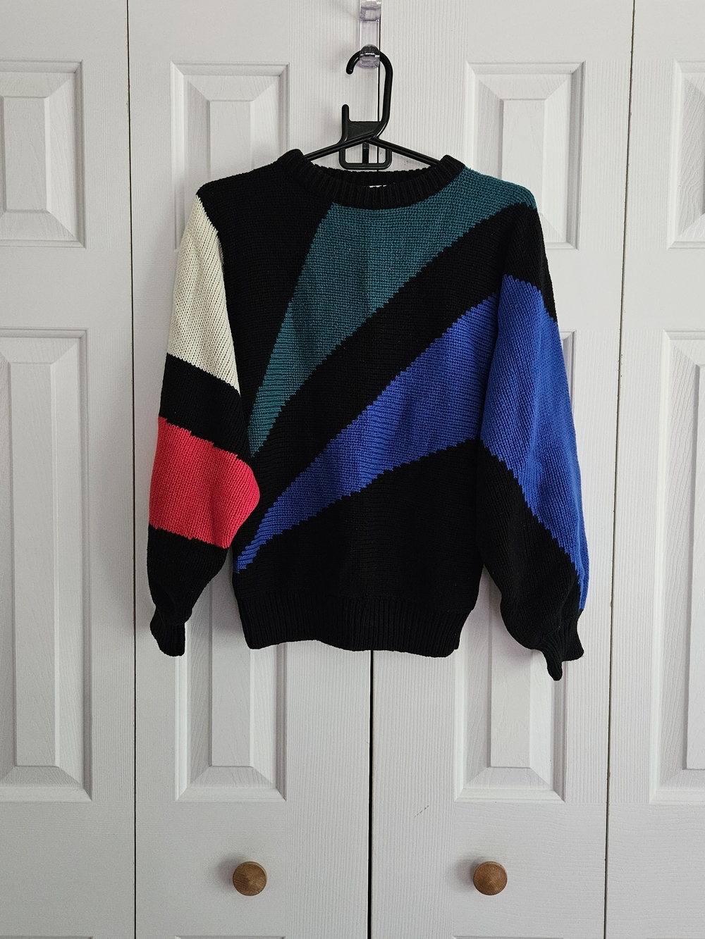 Vintage Women's Colorblock Crewneck Sweater